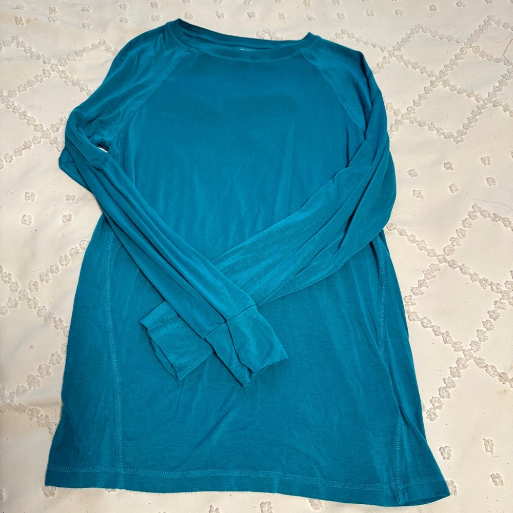 Mandala Scrubs Underscrub Top Teal Barely Worn